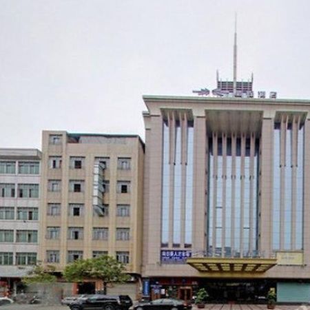 Starway Hotel Guangzhou Xintang Branch المظهر الخارجي الصورة